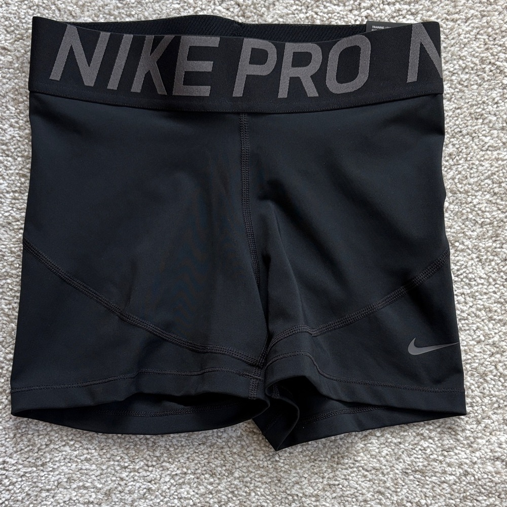 BRAND NEW- NEVER WORN Nike Pro Women's Black Athletic Shorts